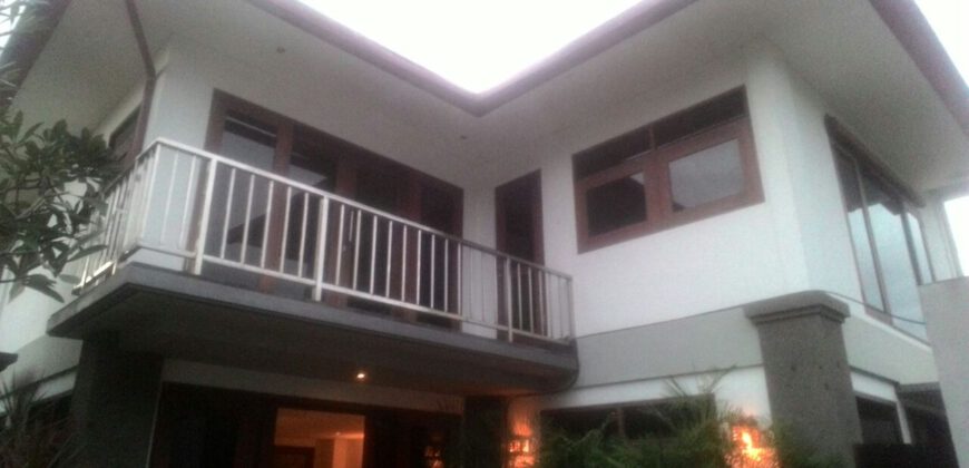 4-bedroom Villa Malaya in Sanur