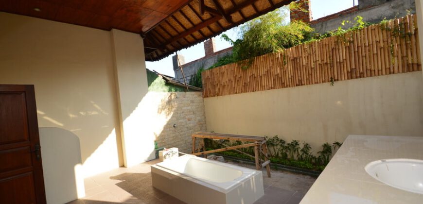 2-bedroom Villa Bogota in Petitenget