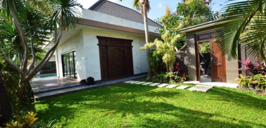 3-bedroom Villa Skylar in Canggu