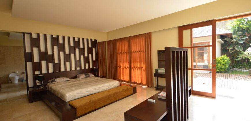 4-Bedroom Villa Renee in Canggu