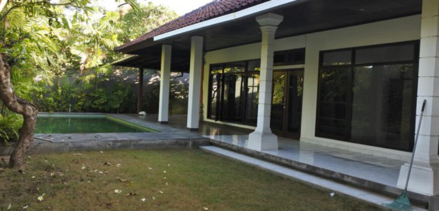 Villa Maryville in Sanur – AY1201