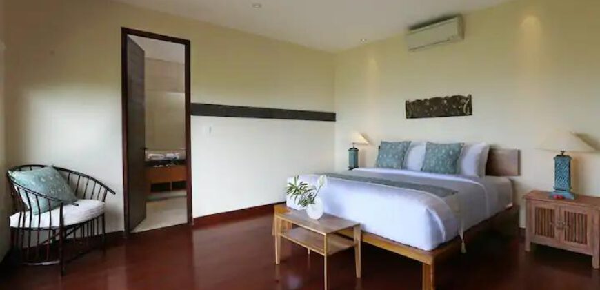 5-Bedroom Villa Nimes in Jimbaran