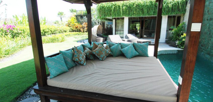 5-bedroom Villa Avondale in Nusa Dua