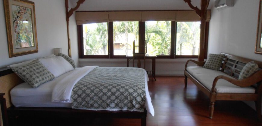 6-bedroom Villa Fleurine in Umalas