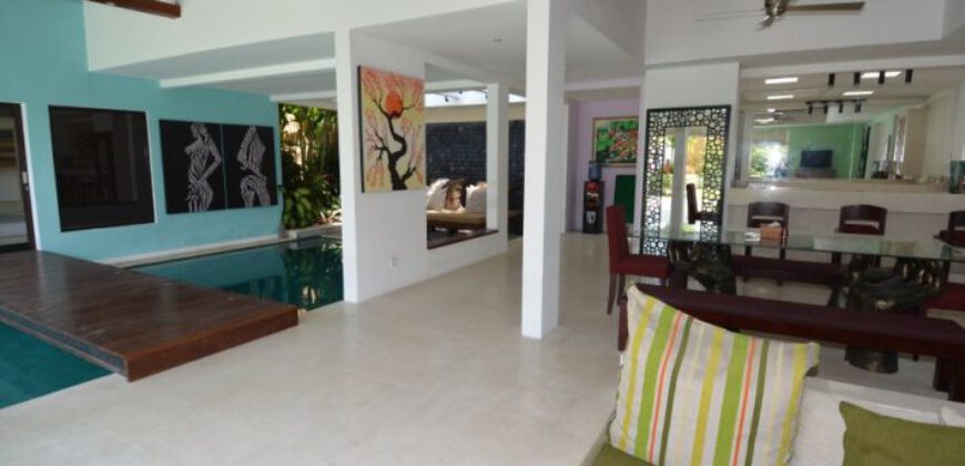 4-bedroom Villa Fullerton in Canggu