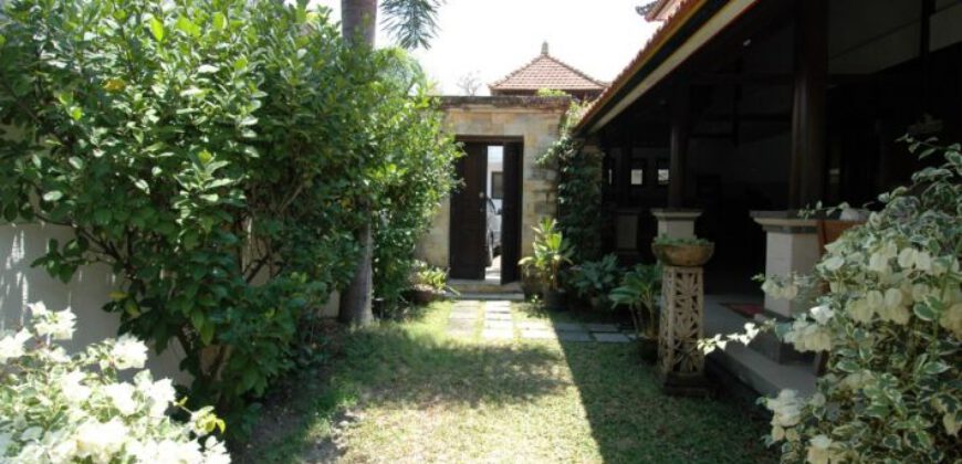 3-bedroom Villa Prichard in Petitenget
