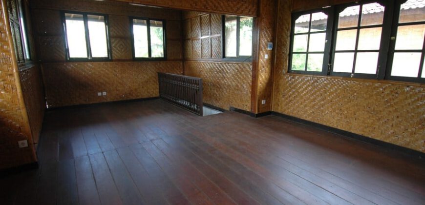 4-bedroom House Nam in Kerobokan
