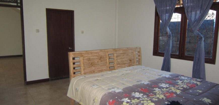 4-bedroom House Halaman in Renon